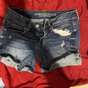 American Eagle size 6 super stretch shorts